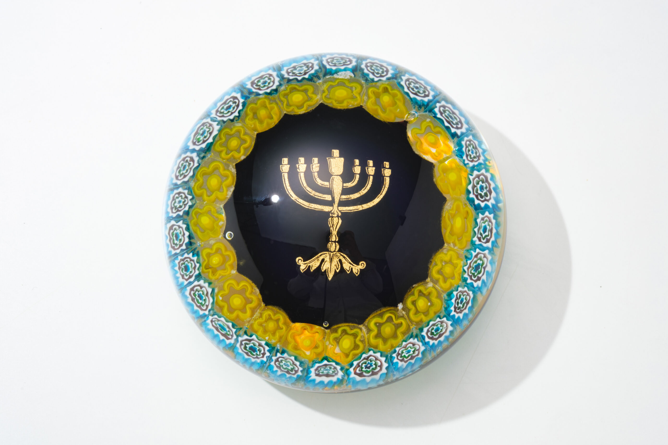 ガラスの文鎮｜作者不明の画像