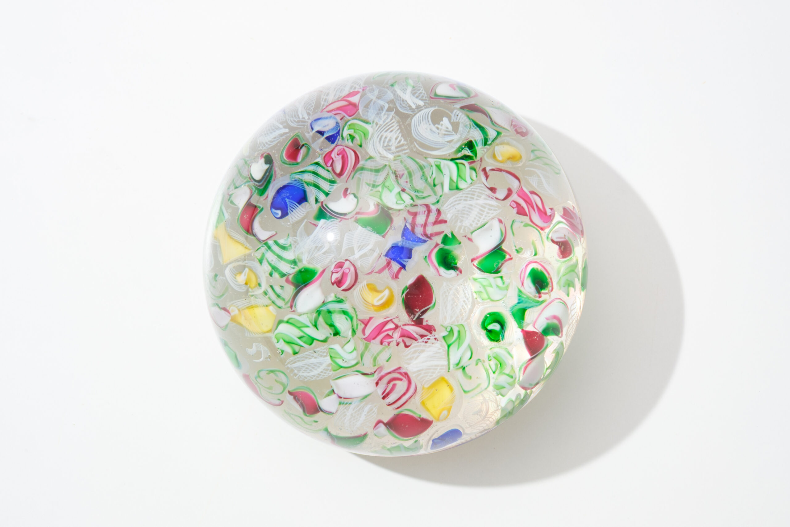 ガラスの文鎮｜Baccaratの画像